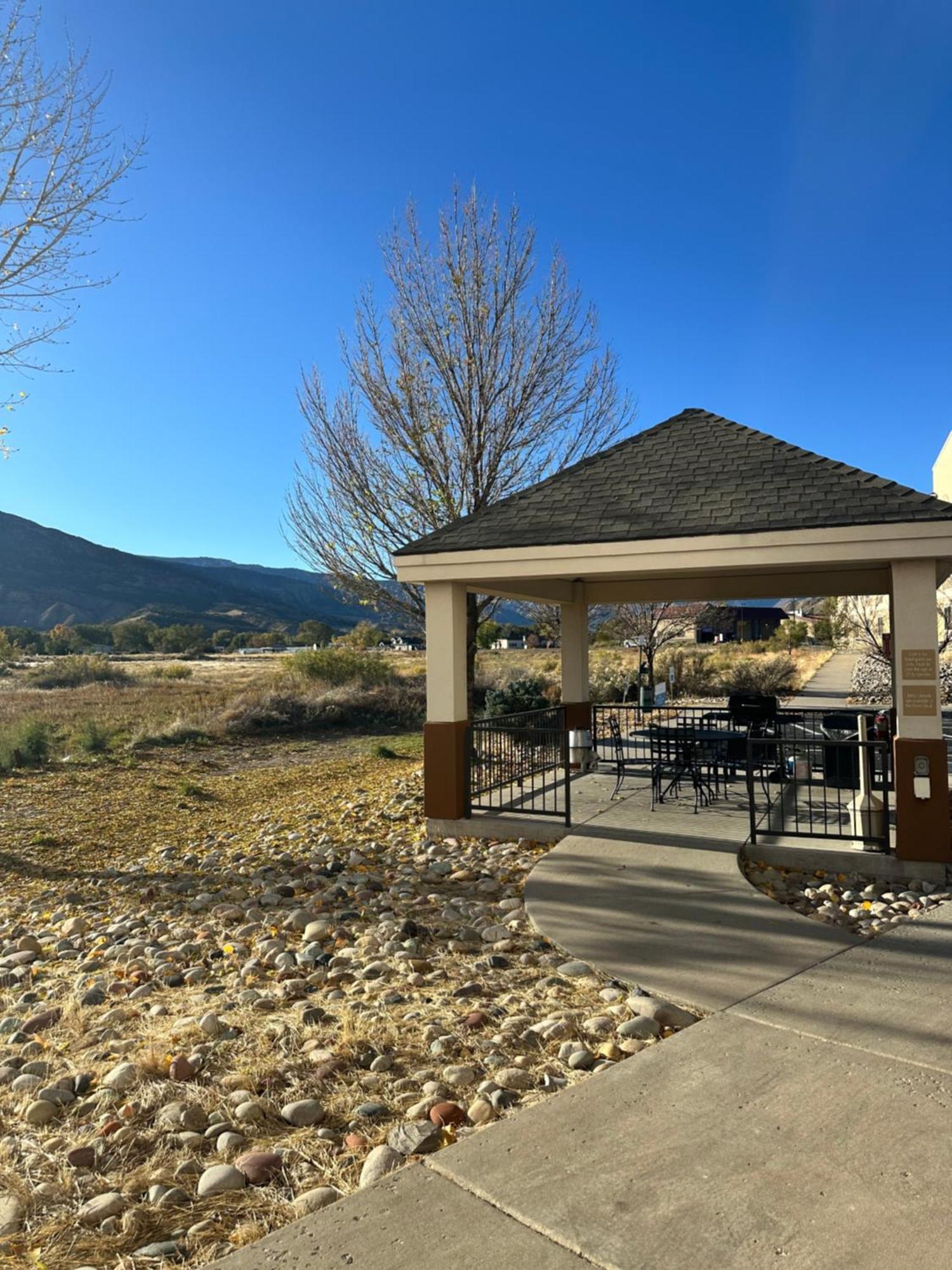 Western Slope Suites Parachute Εξωτερικό φωτογραφία